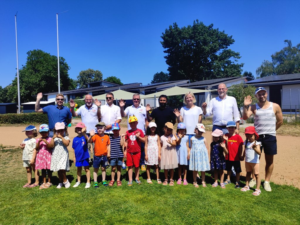 Solarstrom für Kita und Sportverein: In der Hertzstraße entsteht ein neues Solarzentrum